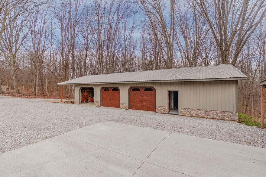 More Photos Of 15017 State Route 678, Rockbridge Specialty For Sale