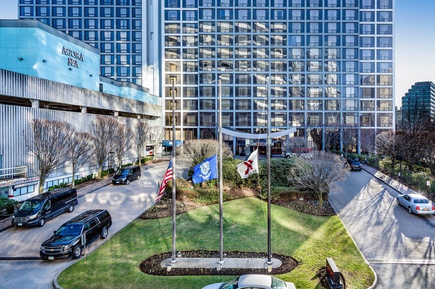 More Photos Of 243 Tresser Blvd, Stamford Hotel For Lease