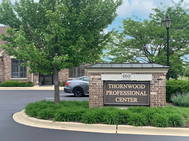More Photos Of 460 Briargate Dr, South Elgin Medical For Sale