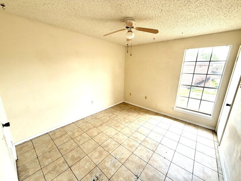More Photos Of 4728 Ya Tittle Ave, Baton Rouge Apartments For Sale