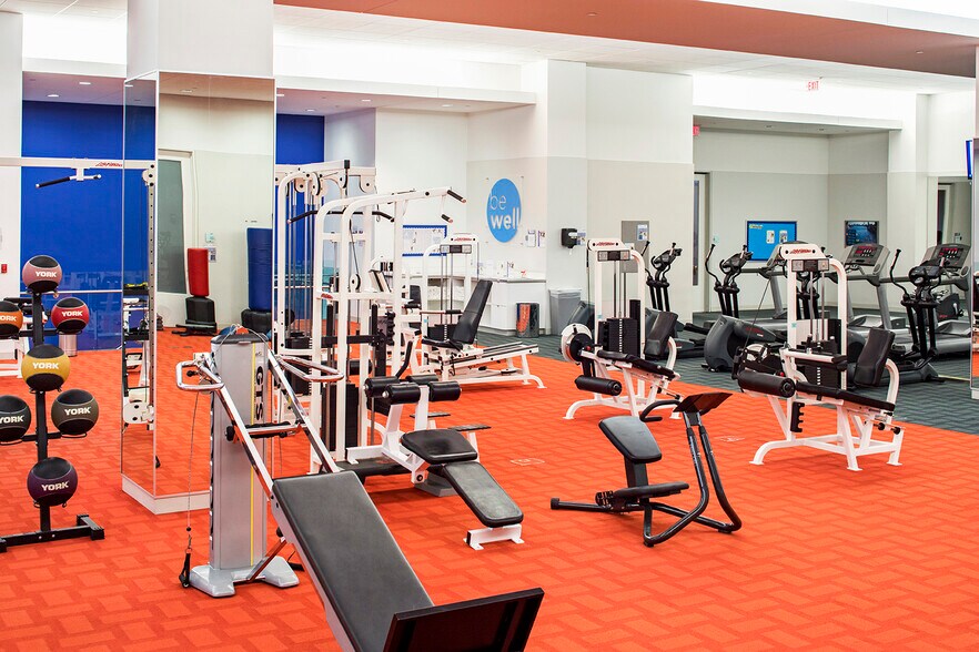 More Photos Of 7950 Jones Branch Dr, McLean Office For Lease