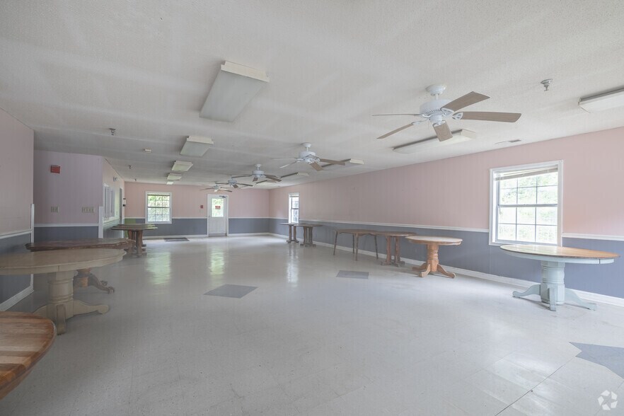 More Photos Of 2902 South Island Rd, Georgetown Healthcare For Sale