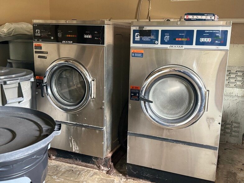 More Photos Of 540 SE Front St, De Kalb Skilled Nursing Facility For Sale