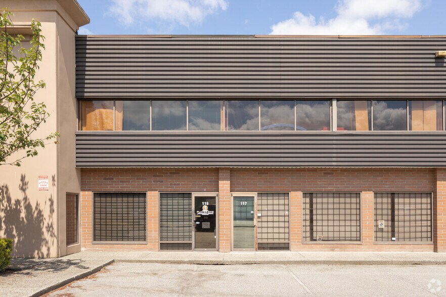 More Photos Of 1585 Broadway St, Port Coquitlam Warehouse For Lease