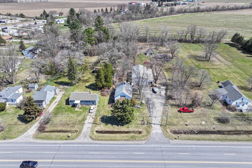 More Photos Of 12181 Dixie Hwy, Birch Run Specialty For Sale