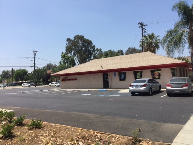 More Photos Of 9696 Magnolia Ave, Riverside Restaurant For Lease