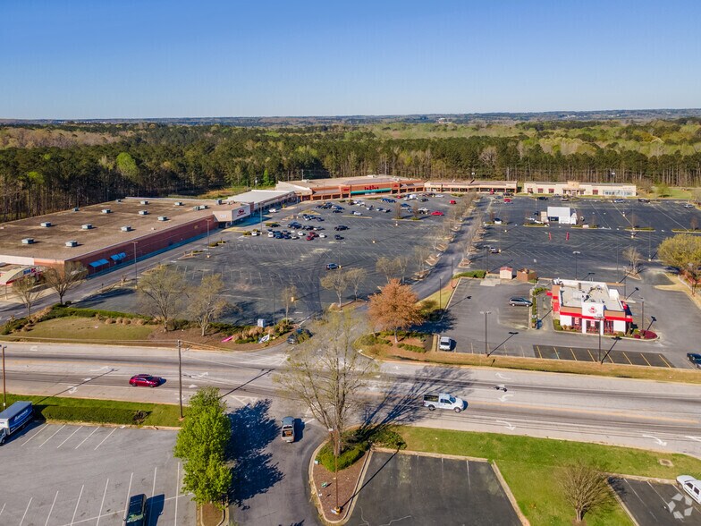 More Photos Of 7121 Turner Lake Rd NW, Covington Supermarket For Sale