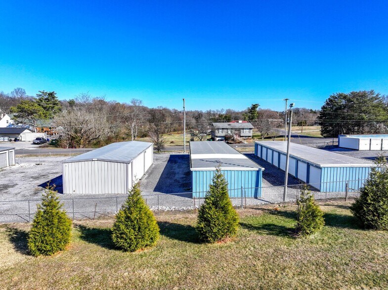 More Photos Of 3832 Morganton Rd, Maryville Self Storage For Sale