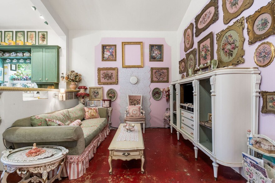 More Photos Of 104 Nugent Ave, Johnson City Storefront Retail Residential For Sale
