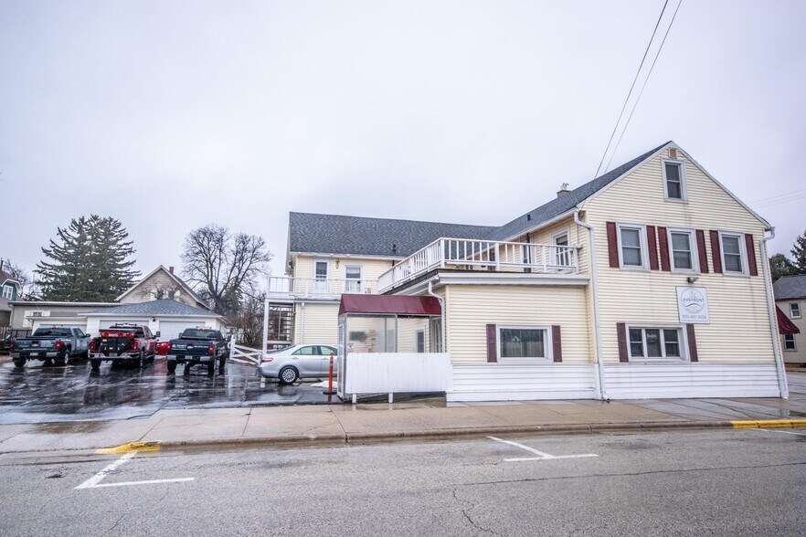 More Photos Of 417 2nd St, Random Lake Restaurant For Sale