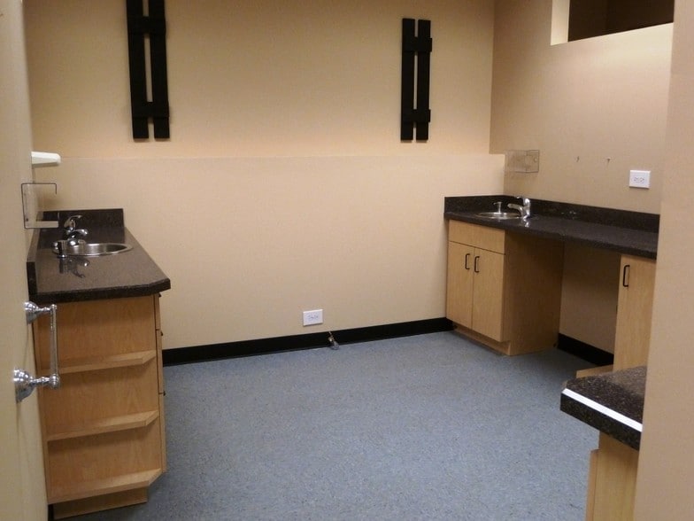 More Photos Of 19806 S Wolf Rd, Mokena Apartments For Lease