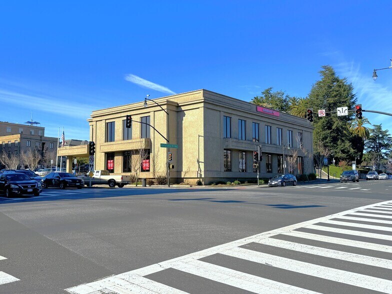 More Photos Of 200 Kentucky St, Petaluma Bank For Lease