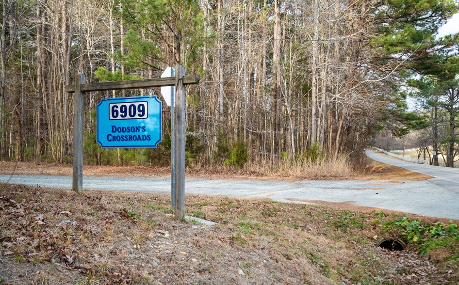 More Photos Of 6909 Dodsons Xrd, Hillsborough Industrial For Lease