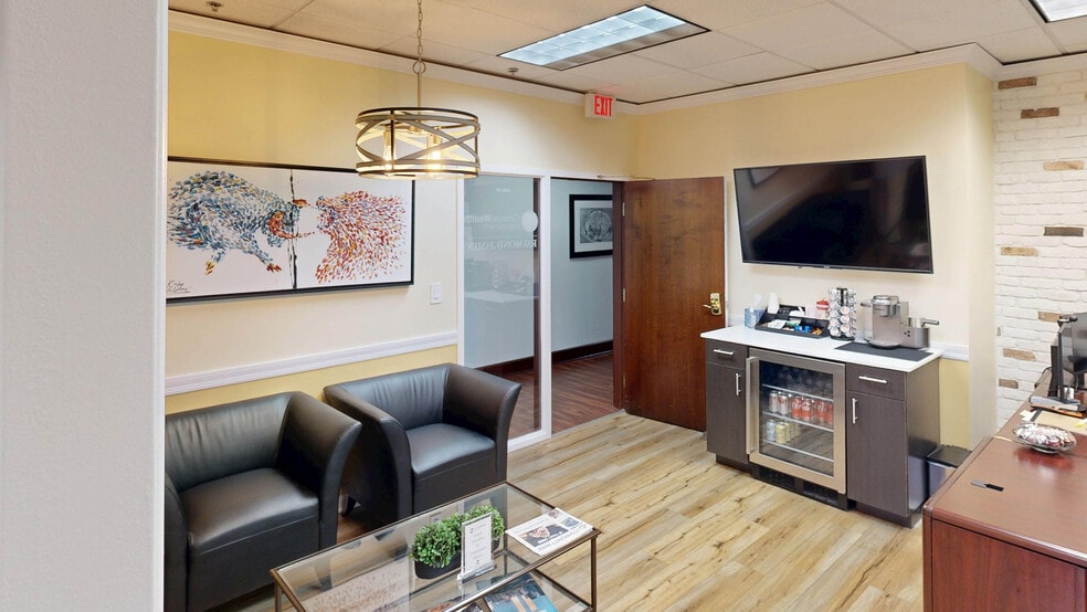 More Photos Of 720 Rugby St, Orlando Office For Sale