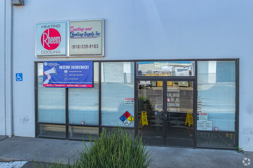 More Photos Of 7307 Roseville Rd, Sacramento Unknown For Lease