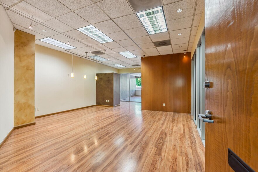 More Photos Of 1401 N Broadway, Walnut Creek Office For Lease
