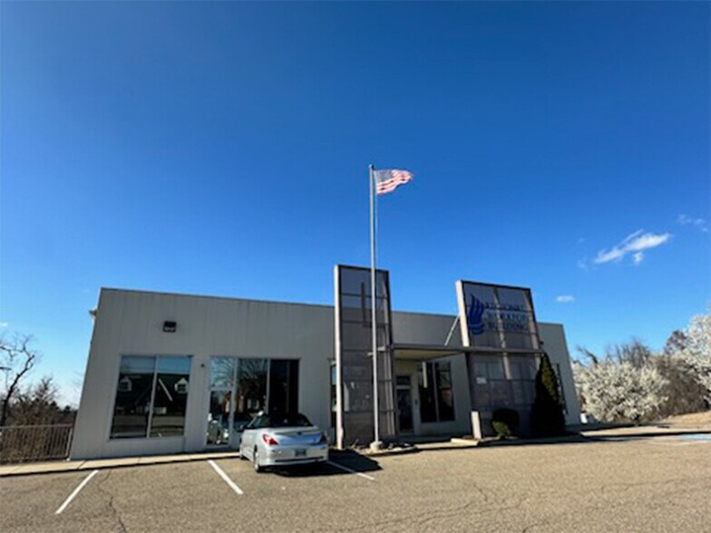 More Photos Of 4525 Sunset Blvd, Steubenville Storefront Retail Office For Lease