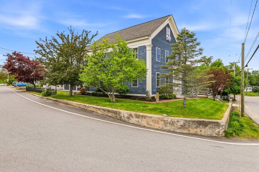 More Photos Of 1 Old Manchester Rd, Raymond Multifamily For Sale