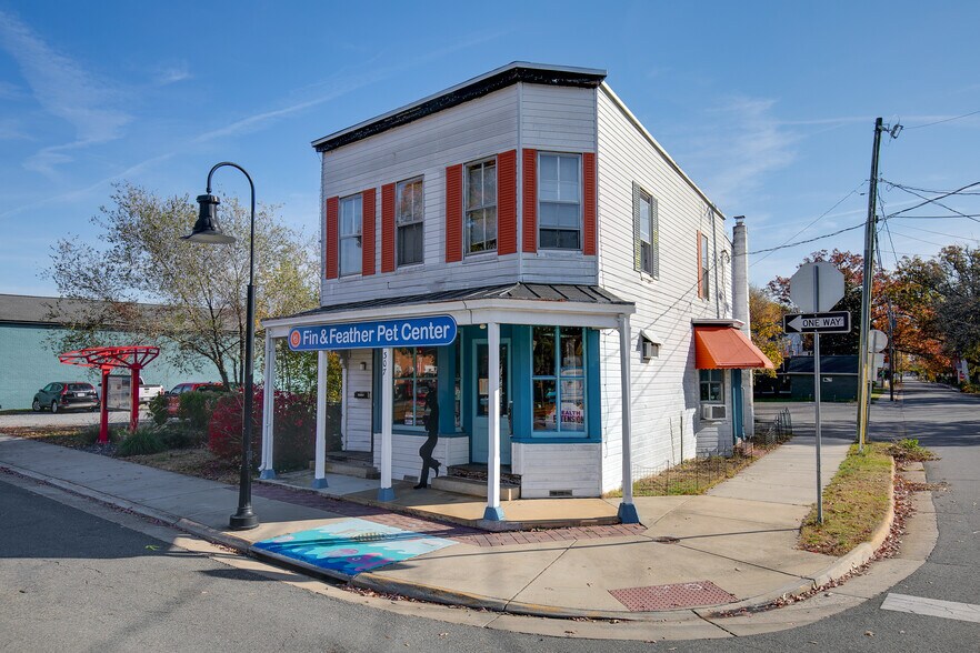 Primary Photo Of 307 Railroad Ave, Ashland Storefront Retail Residential For Sale