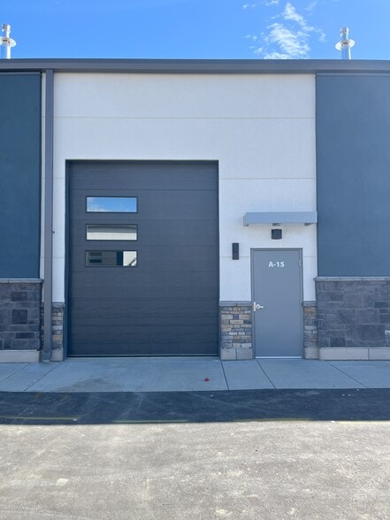 More Photos Of 1001 Depot Hill, Broomfield Showroom For Sale