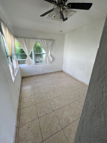 More Photos Of 705-713 NE 3rd St, Hallandale Beach Apartments For Sale