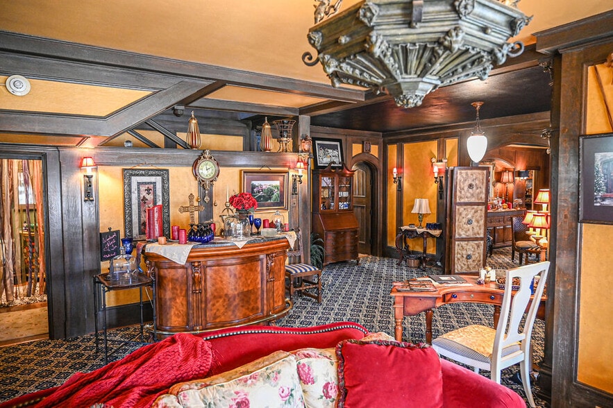 More Photos Of 1272 SW Fillmore St, Topeka Hospitality For Sale