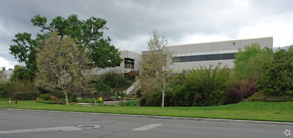 More Photos Of 25167-25169 Anza Dr, Valencia Warehouse For Sale