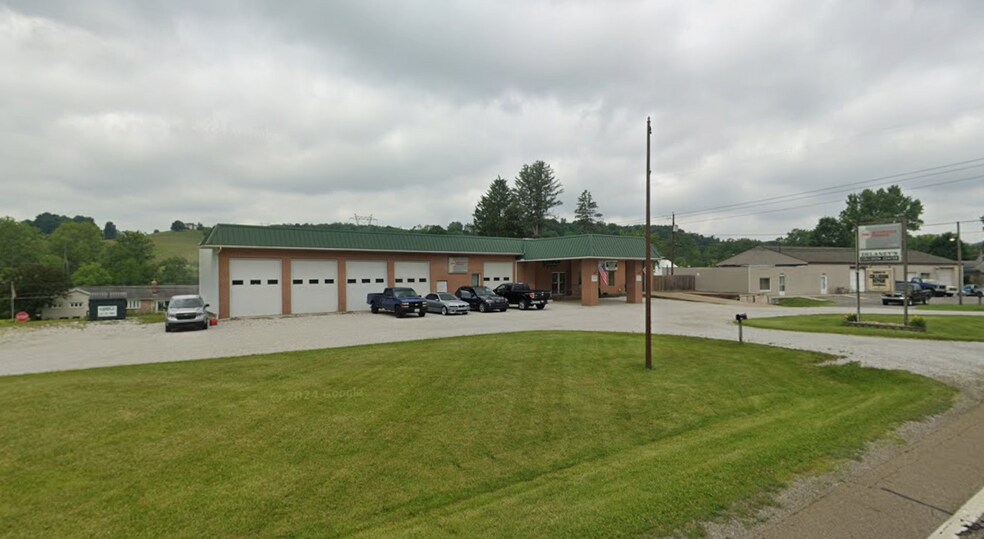 Primary Photo Of 6803 Cleveland Ave SE, East Sparta General Retail For Lease