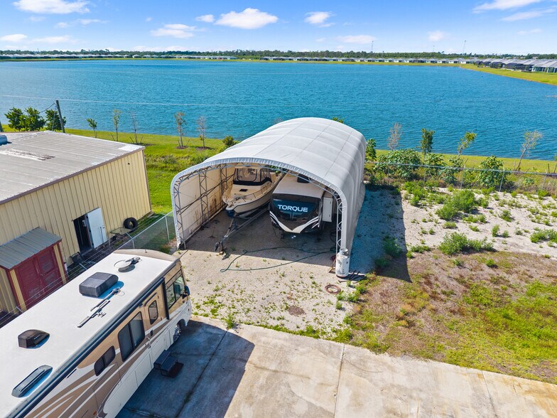 More Photos Of 2640 Avenue of the Americas St, Englewood Warehouse For Sale