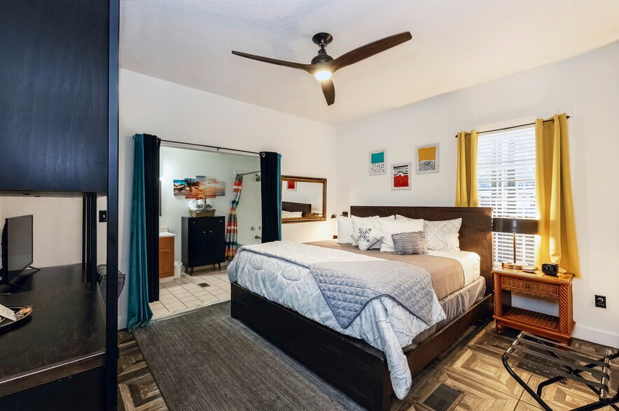 More Photos Of 29 Cuna St, Saint Augustine Hospitality For Sale