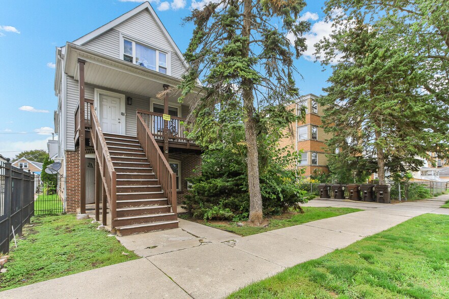 Primary Photo Of 6046 W Giddings, Chicago Apartments For Sale