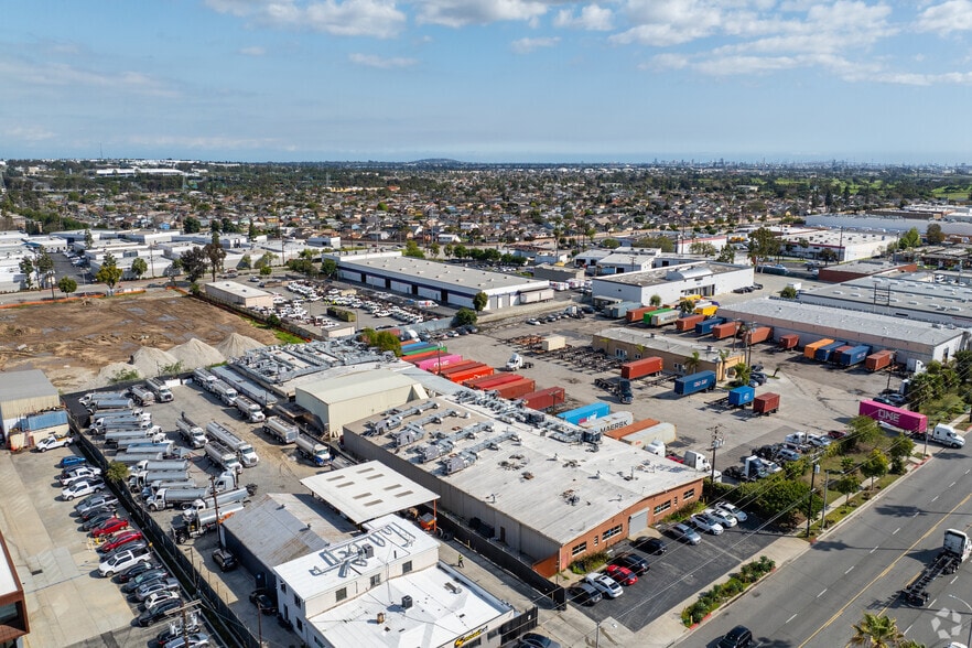 More Photos Of 18020 S Broadway, Gardena Warehouse For Sale