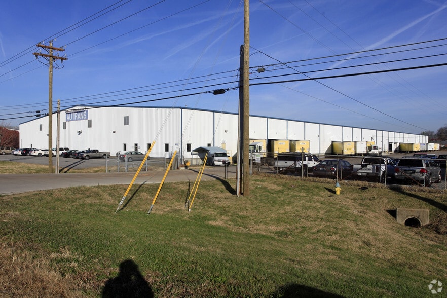 Primary Photo Of 609 Enon Springs Rd, Smyrna Warehouse For Lease