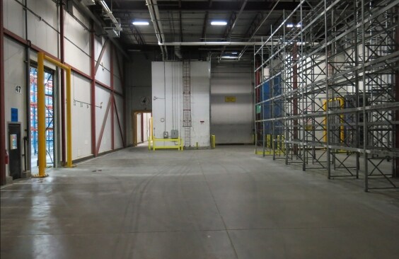 More Photos Of 7704 30th St SE, Calgary Warehouse For Lease