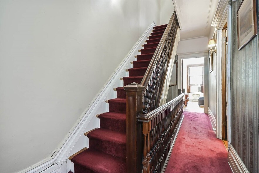 More Photos Of 524 3rd St, Brooklyn Coworking Space