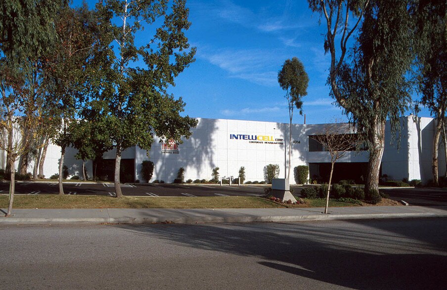 More Photos Of 9314-9324 Eton Ave, Chatsworth Warehouse For Lease