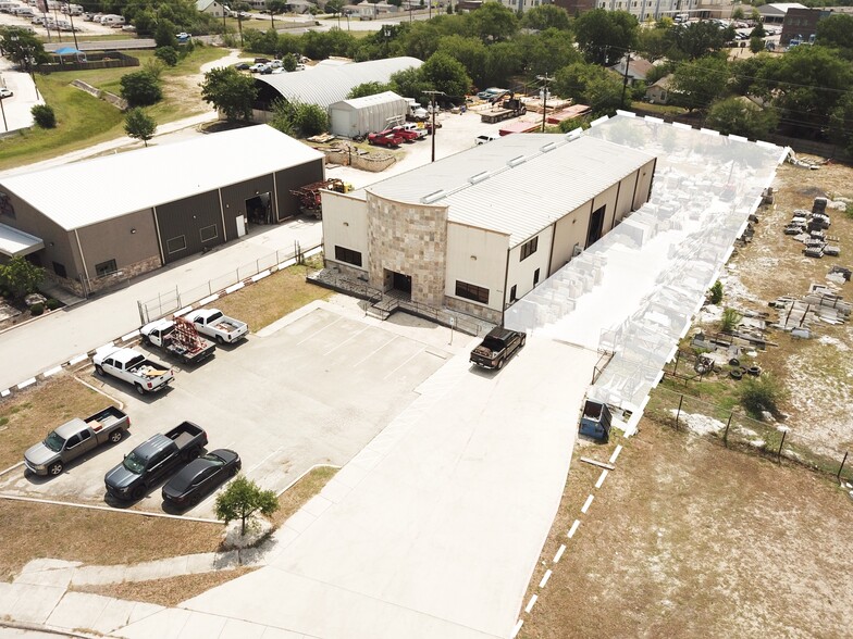 More Photos Of 6230 Krempen Ave, San Antonio Industrial For Sale