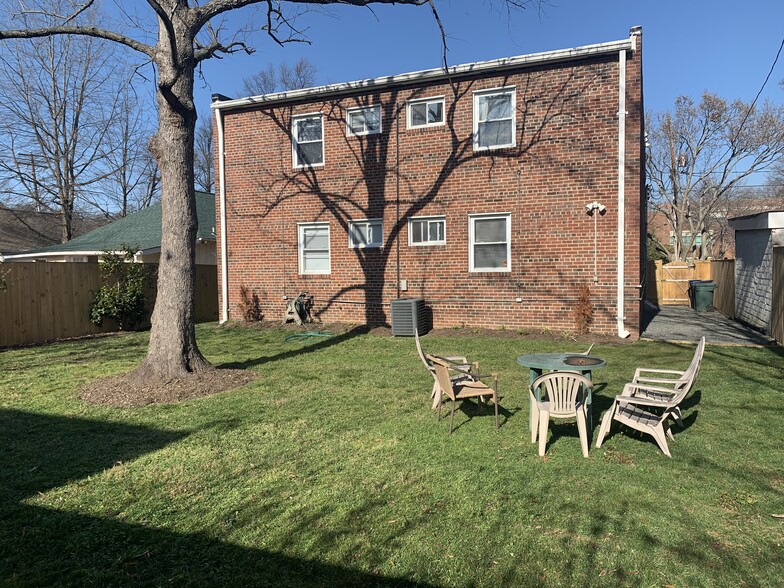 More Photos Of 111 E Uhler Ave, Alexandria Apartments For Sale