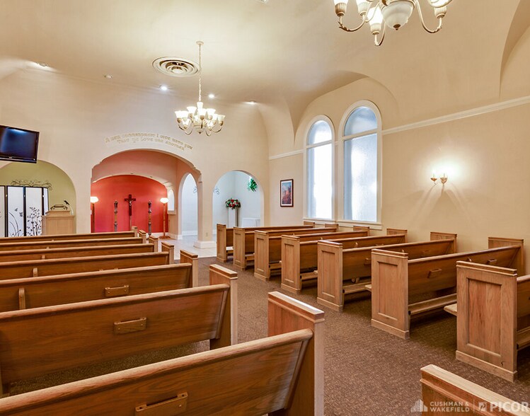 More Photos Of 7 E University Blvd, Tucson Funeral Home For Sale