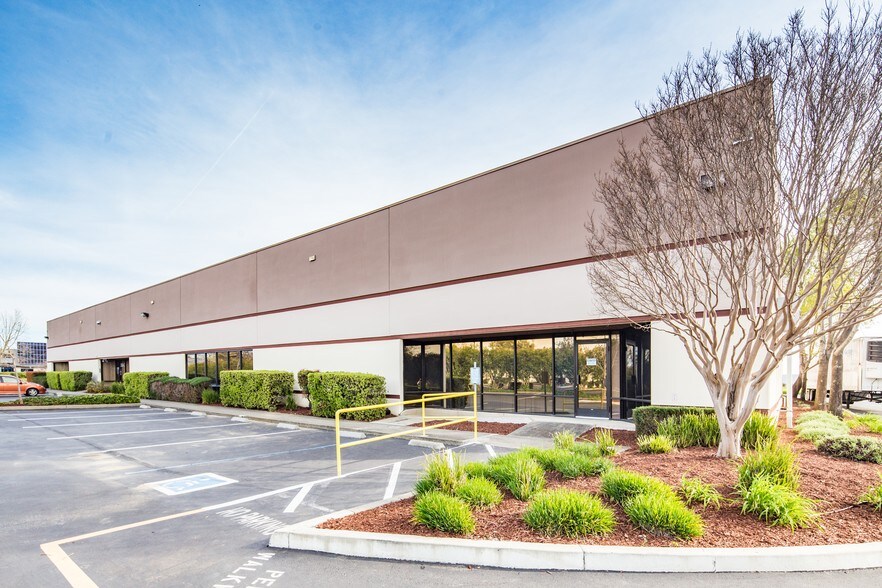 More Photos Of 2349 N Watney Way, Fairfield Warehouse For Lease