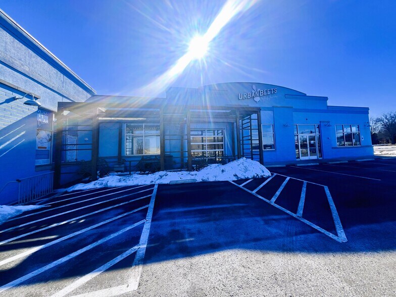 More Photos Of 5091 W Brown Deer Rd, Milwaukee Freestanding For Sale