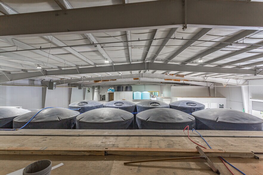 More Photos Of 506 Bear Creek Rd, Dalton Manufacturing For Sale