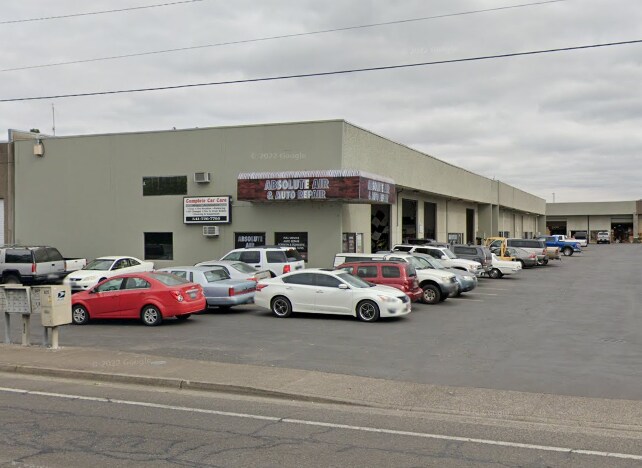 More Photos Of 28 W Q St, Springfield Industrial For Lease