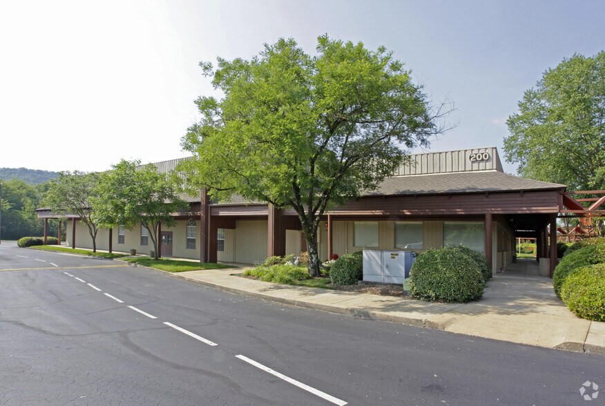More Photos Of 1200 Mountain Creek Rd, Chattanooga Coworking Space