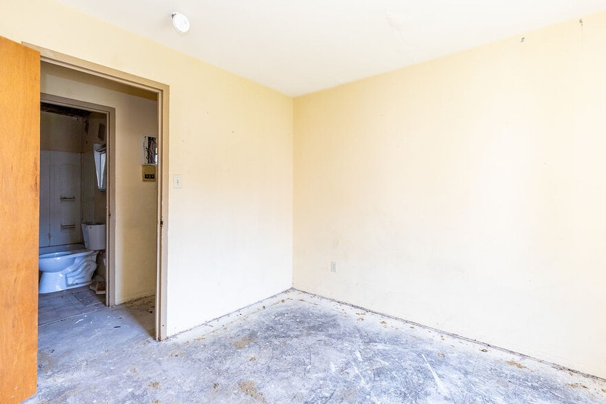 More Photos Of 628 9th St, Niagara Falls Apartments For Sale