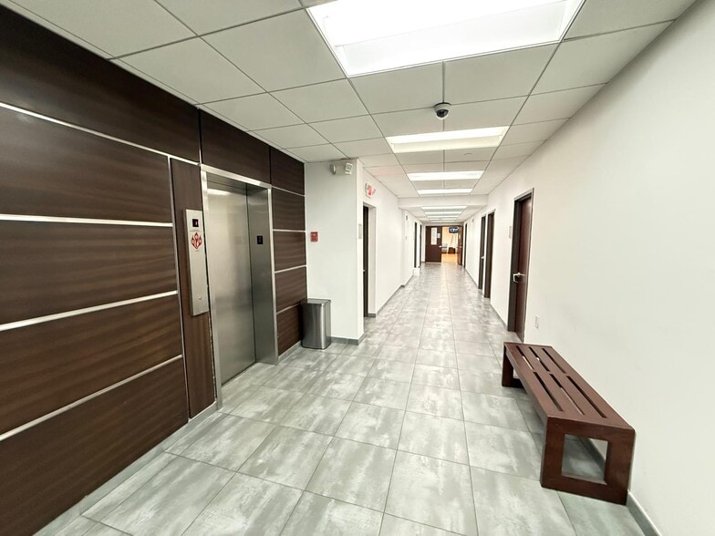 More Photos Of 560 Northern Blvd, Great Neck Medical For Lease