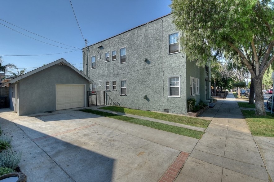 More Photos Of 1545 E 4th St, Long Beach Apartments For Sale