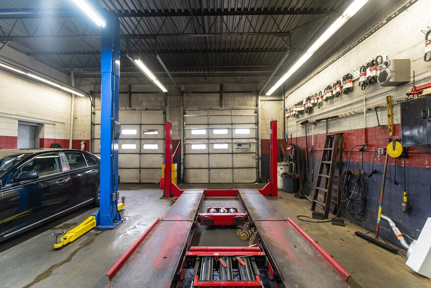 More Photos Of 8685 Torresdale Ave, Philadelphia Auto Repair For Sale