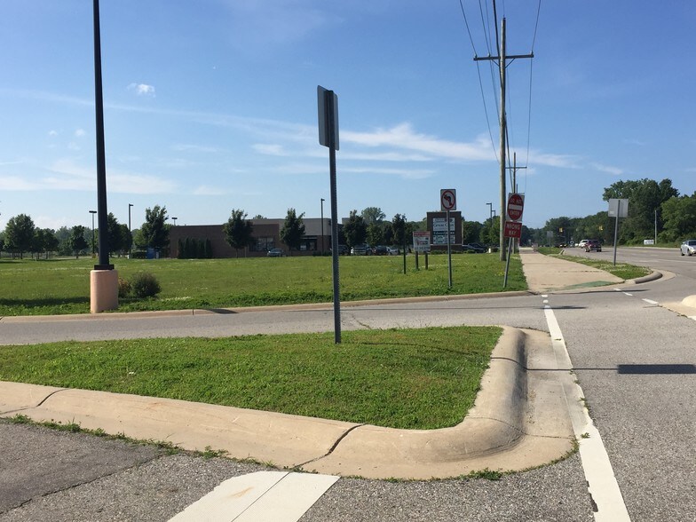 More Photos Of 4845 24th Ave, Fort Gratiot Land For Sale