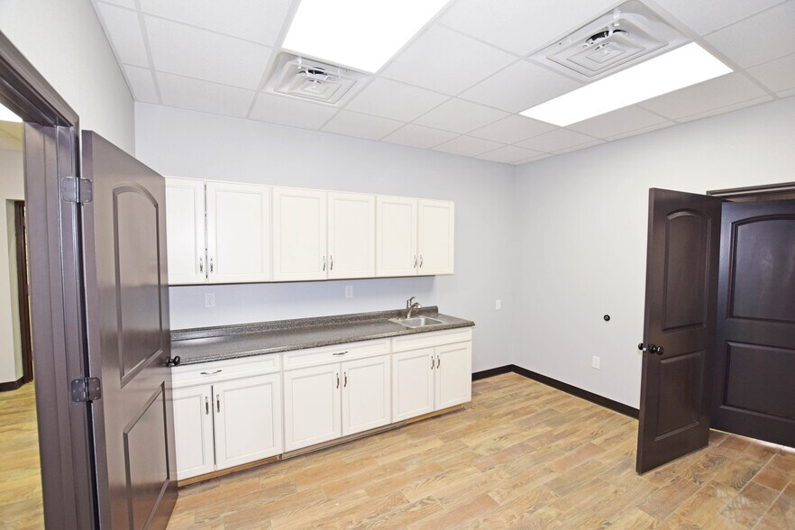 More Photos Of 13800 W Interstate 20 E, Odessa Industrial For Lease